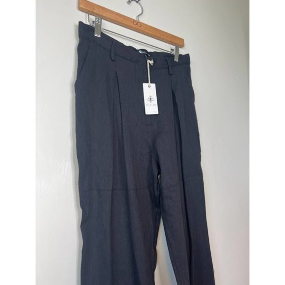 Just Be Queen Kai Pleated Ankle Straight Pants Women's Black Size: Medium NWT - Picture 4 of 10
